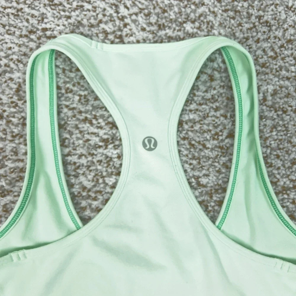 Lululemon Tank Top Womens Small Green Scoop Neck Racerback Yoga Gym Workout Logo